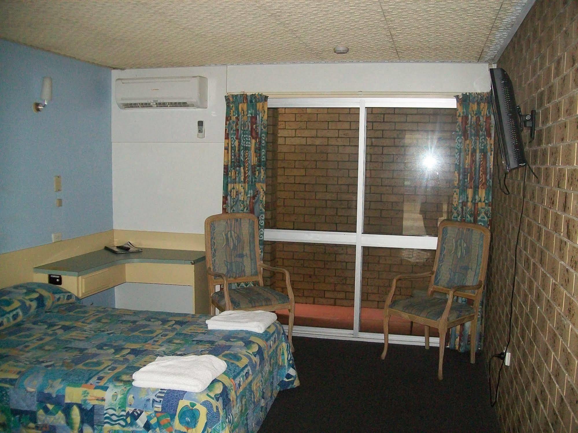 Sun Plaza Motel - Маккай Экстерьер фото