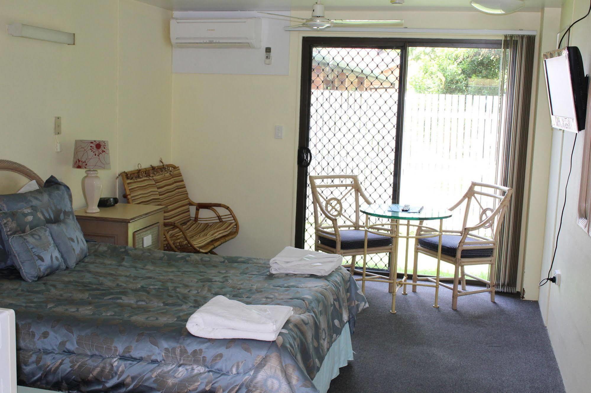 Sun Plaza Motel - Маккай Экстерьер фото